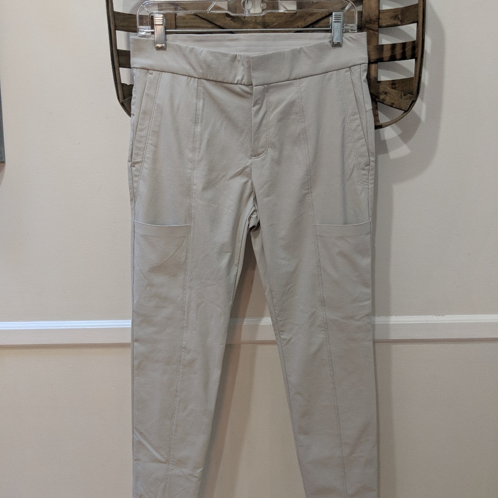 Athleta khaki everyday cargo skinny pants